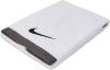 Nike Fundamental Towel Medium Unisex Sport Accessoires online kopen