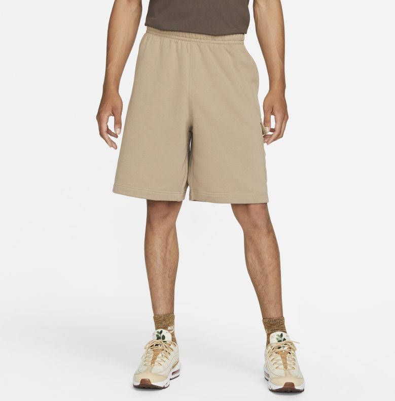 Nike sportswear club cargo korte broek beige/khaki heren online kopen